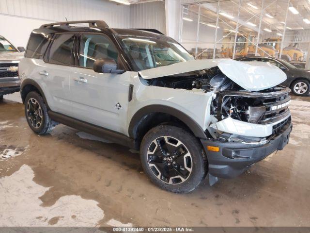  Salvage Ford Bronco