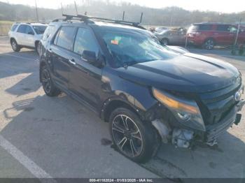  Salvage Ford Explorer