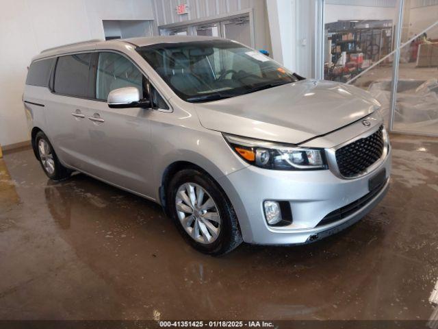  Salvage Kia Sedona