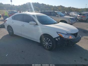  Salvage Nissan Altima