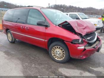  Salvage Chrysler Town & Country