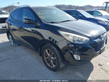  Salvage Hyundai TUCSON