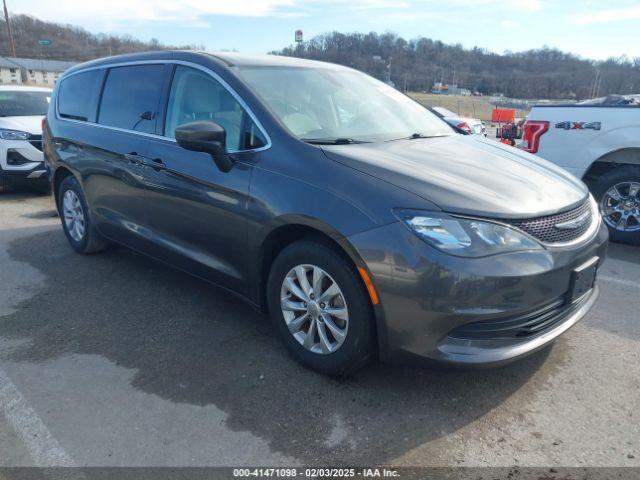  Salvage Chrysler Pacifica