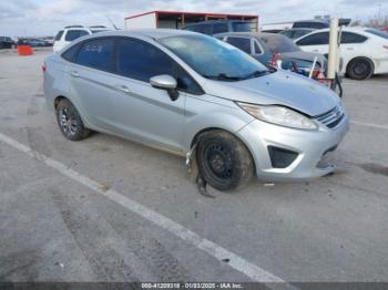  Salvage Ford Fiesta