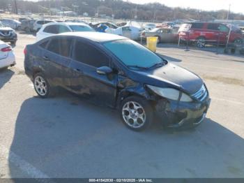  Salvage Ford Fiesta