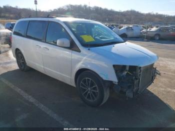  Salvage Dodge Grand Caravan