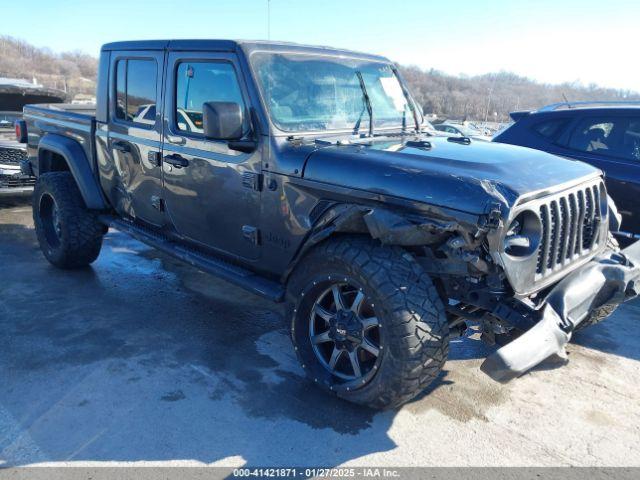  Salvage Jeep Gladiator