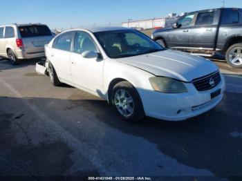  Salvage Nissan Altima