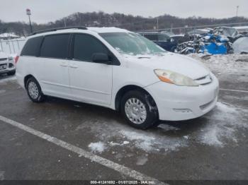  Salvage Toyota Sienna