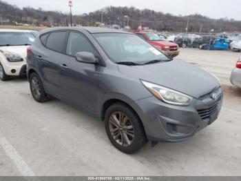  Salvage Hyundai TUCSON