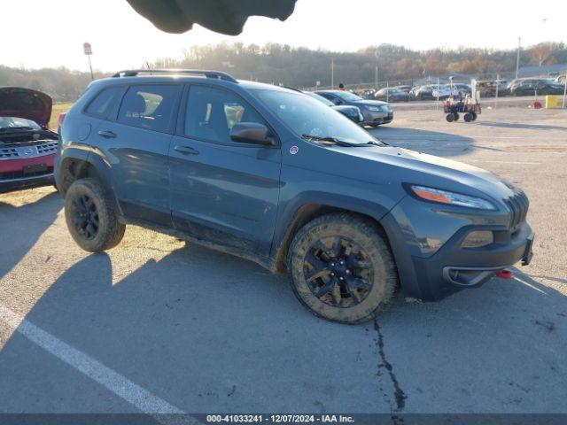  Salvage Jeep Cherokee
