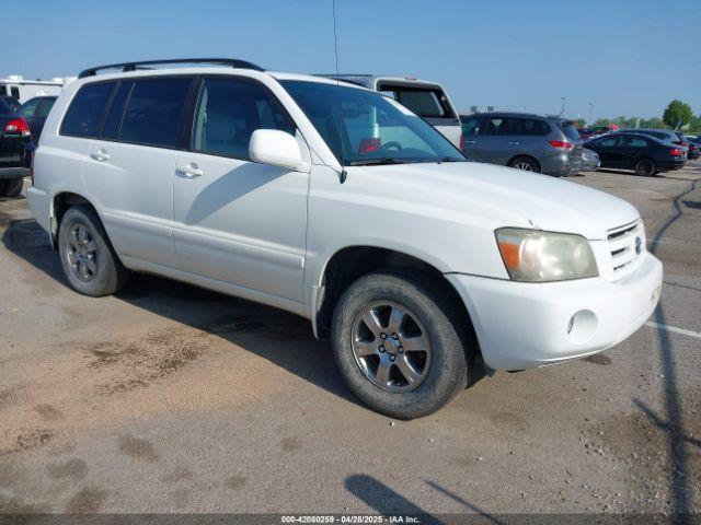  Salvage Toyota Highlander
