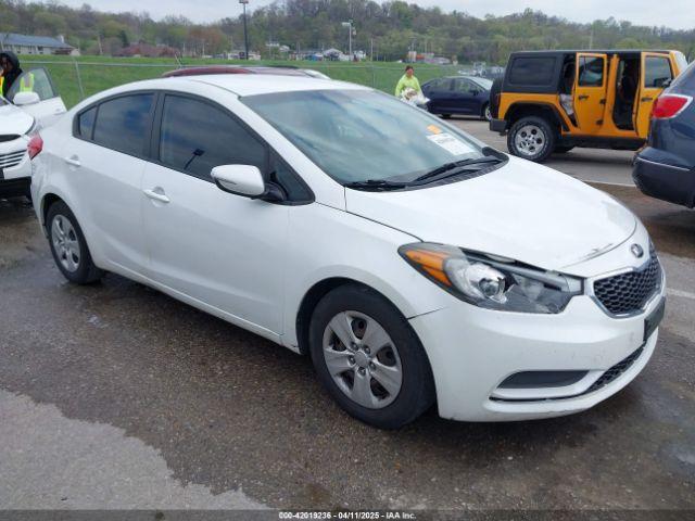  Salvage Kia Forte