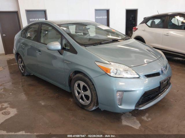  Salvage Toyota Prius