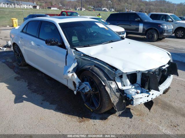  Salvage Chrysler 300