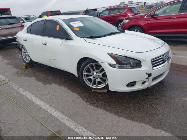  Salvage Nissan Maxima