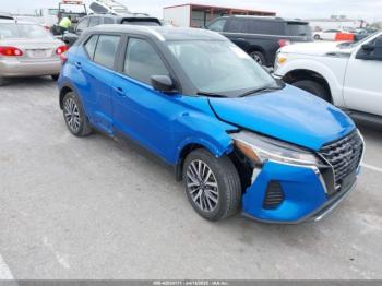  Salvage Nissan Kicks