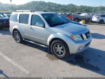  Salvage Nissan Pathfinder
