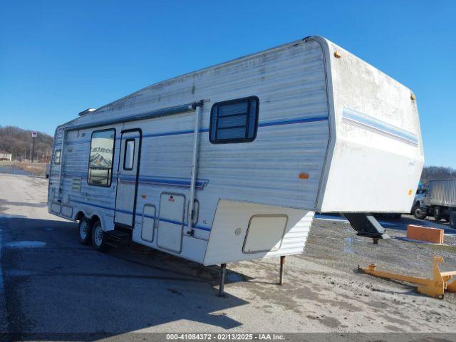 Salvage American Trailer Fifth Wheel Series M