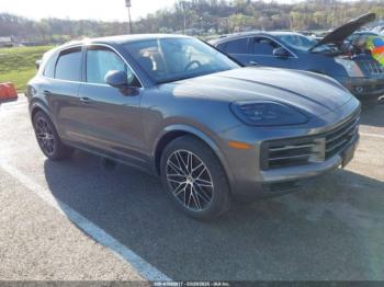  Salvage Porsche Cayenne