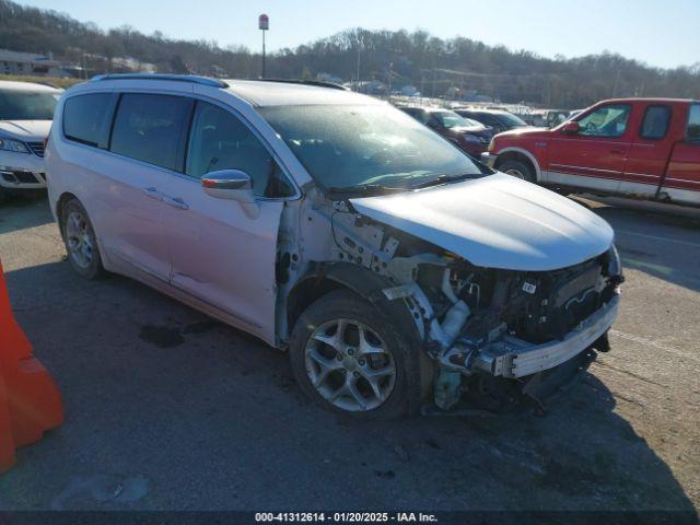  Salvage Chrysler Pacifica