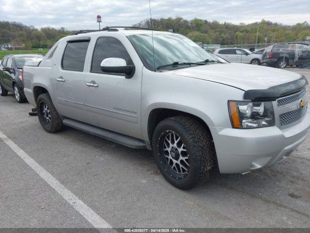  Salvage Chevrolet Avalanche 1500