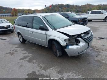  Salvage Chrysler Town & Country