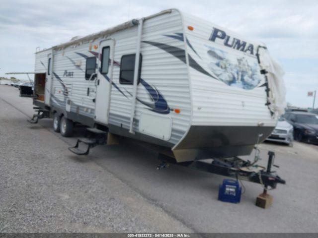  Salvage Palomino Puma Travel Trailer