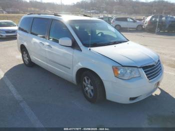  Salvage Chrysler Town & Country