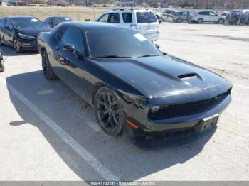  Salvage Dodge Challenger