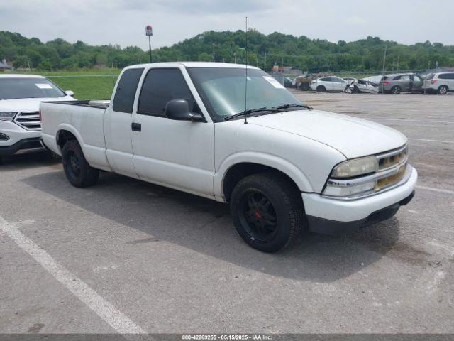  Salvage Chevrolet S-10
