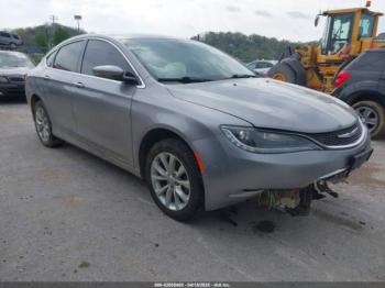  Salvage Chrysler 200