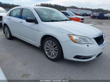  Salvage Chrysler 200