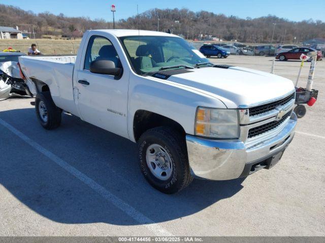  Salvage Chevrolet Silverado 2500