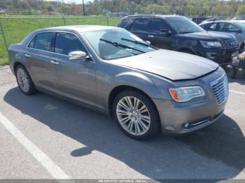  Salvage Chrysler 300