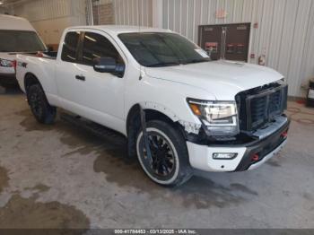  Salvage Nissan Titan