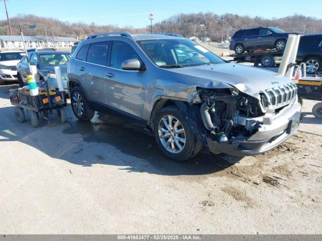  Salvage Jeep Cherokee