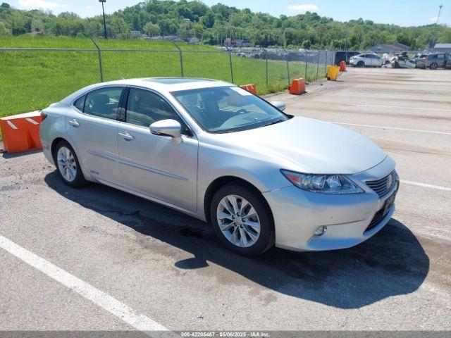  Salvage Lexus Es