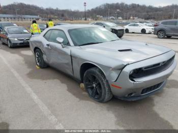  Salvage Dodge Challenger