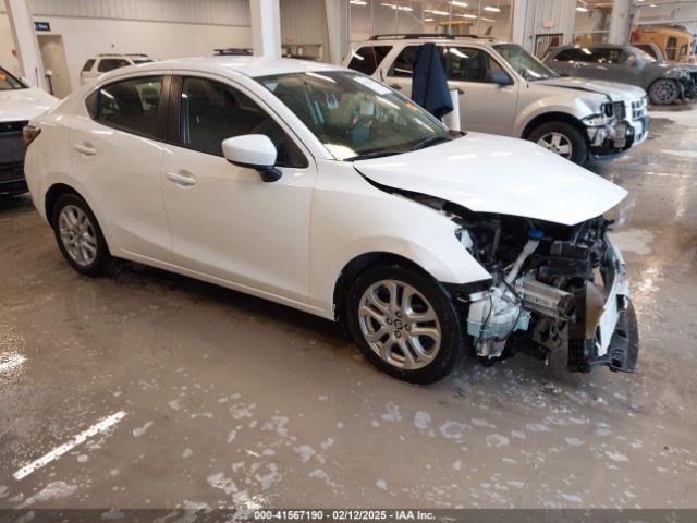  Salvage Toyota Yaris