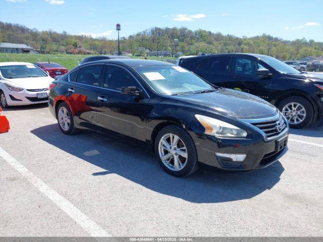  Salvage Nissan Altima
