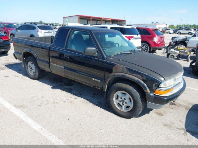  Salvage Chevrolet S-10