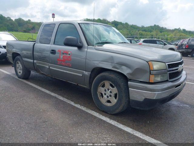  Salvage Chevrolet Silverado 1500