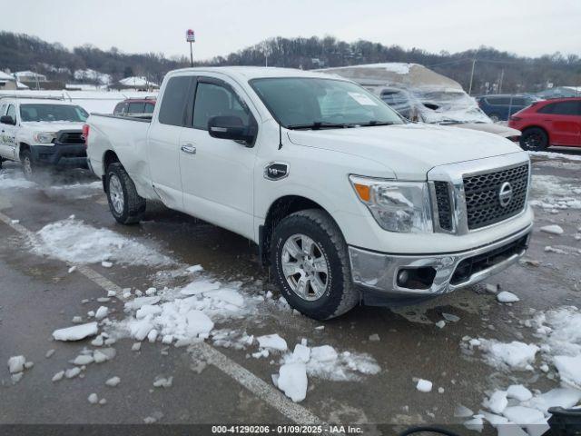  Salvage Nissan Titan