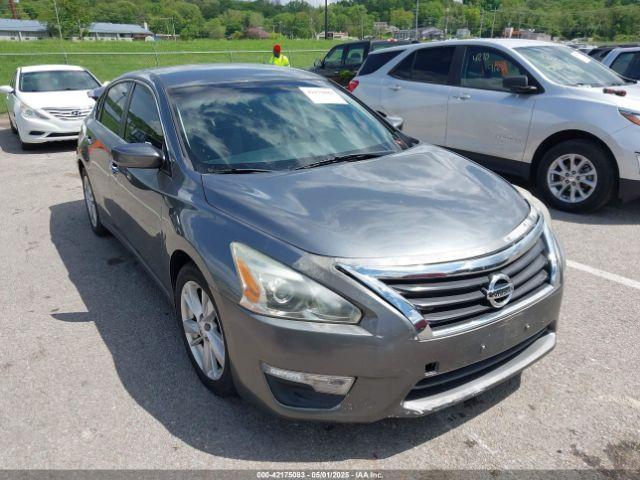  Salvage Nissan Altima