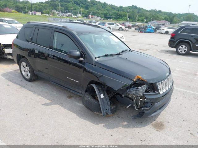  Salvage Jeep Compass