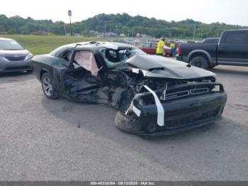  Salvage Dodge Challenger