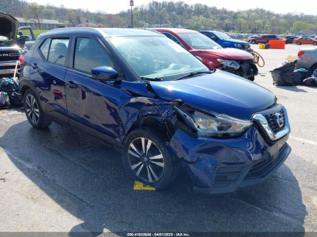  Salvage Nissan Kicks