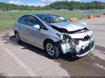  Salvage Toyota Prius