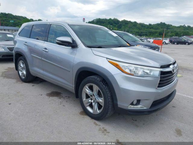  Salvage Toyota Highlander